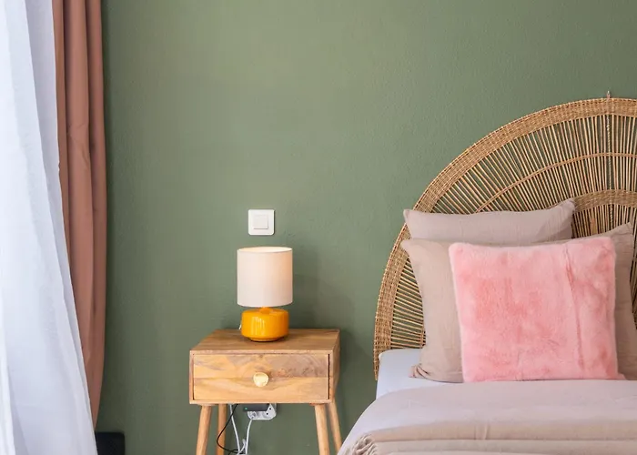 Coup De Coeur, Balcon, Parking, Gare Lejlighed *