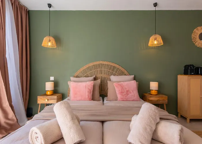 Coup De Coeur, Balcon, Parking, Gare Апартаменты *