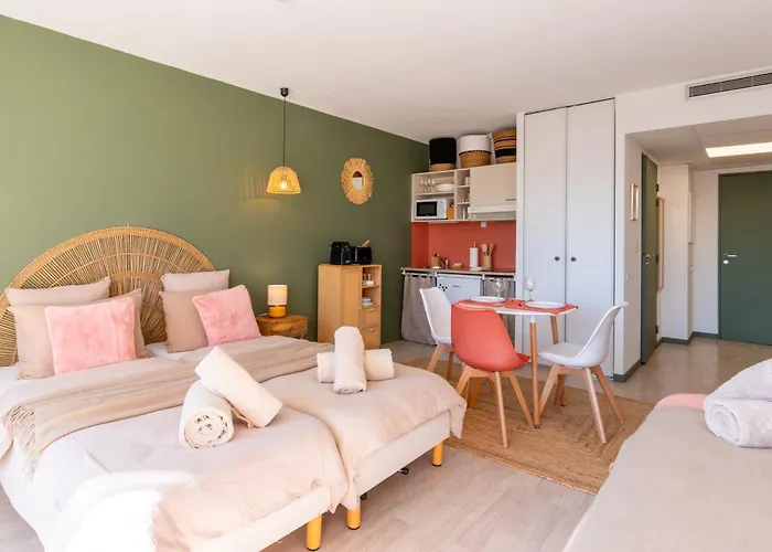 Coup De Coeur, Balcon, Parking, Gare Апартаменты *